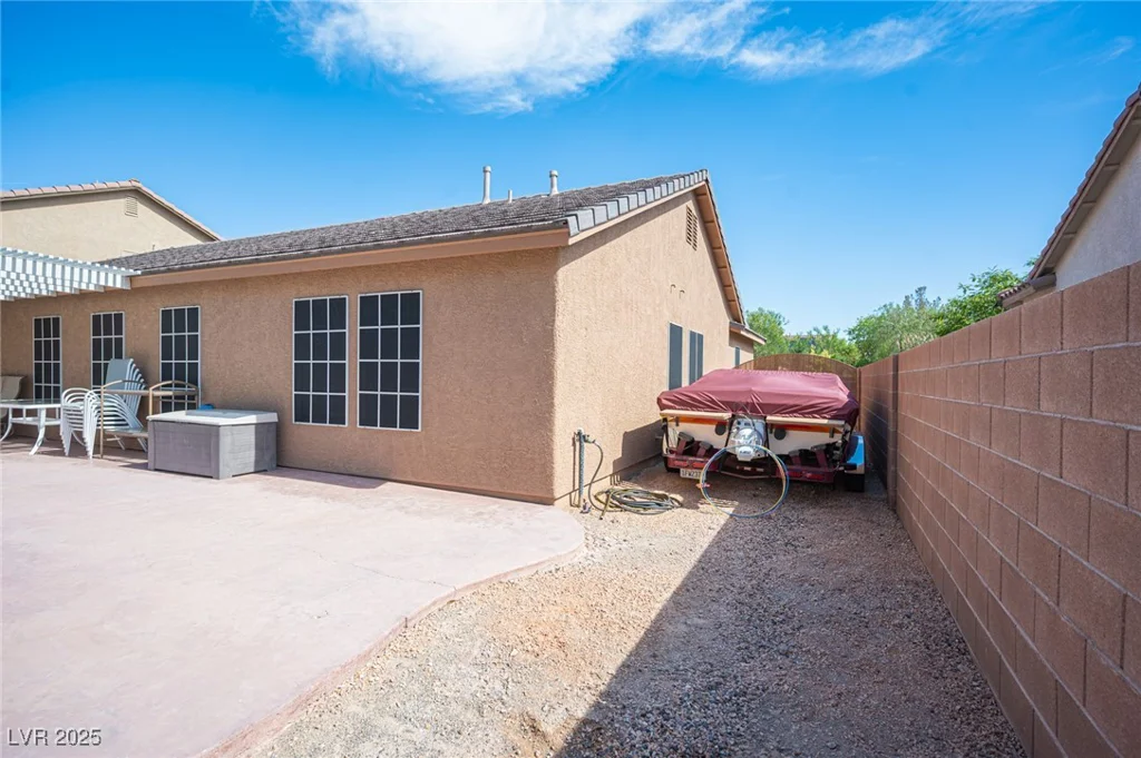 5600 Old Stable, Las Vegas, NV 89131
