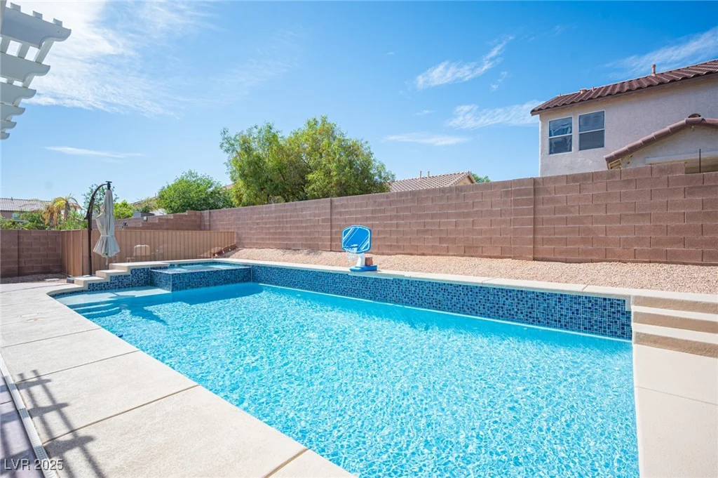 5600 Old Stable, Las Vegas, NV 89131