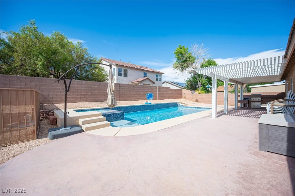 5600 Old Stable, Las Vegas, NV 89131