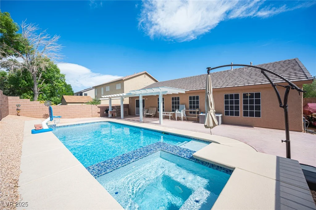 5600 Old Stable, Las Vegas, NV 89131