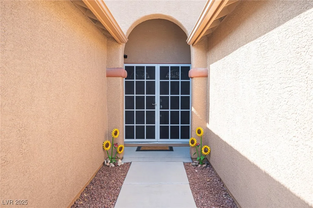 5600 Old Stable, Las Vegas, NV 89131