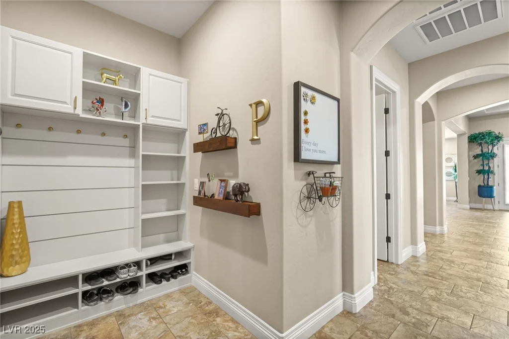 9747 Cathedral Pines, Las Vegas, NV 89149