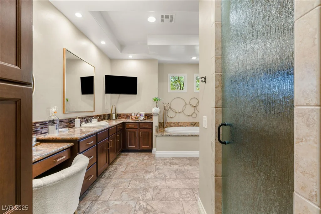 9747 Cathedral Pines, Las Vegas, NV 89149