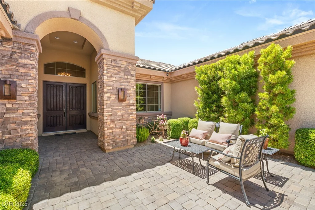 9747 Cathedral Pines, Las Vegas, NV 89149