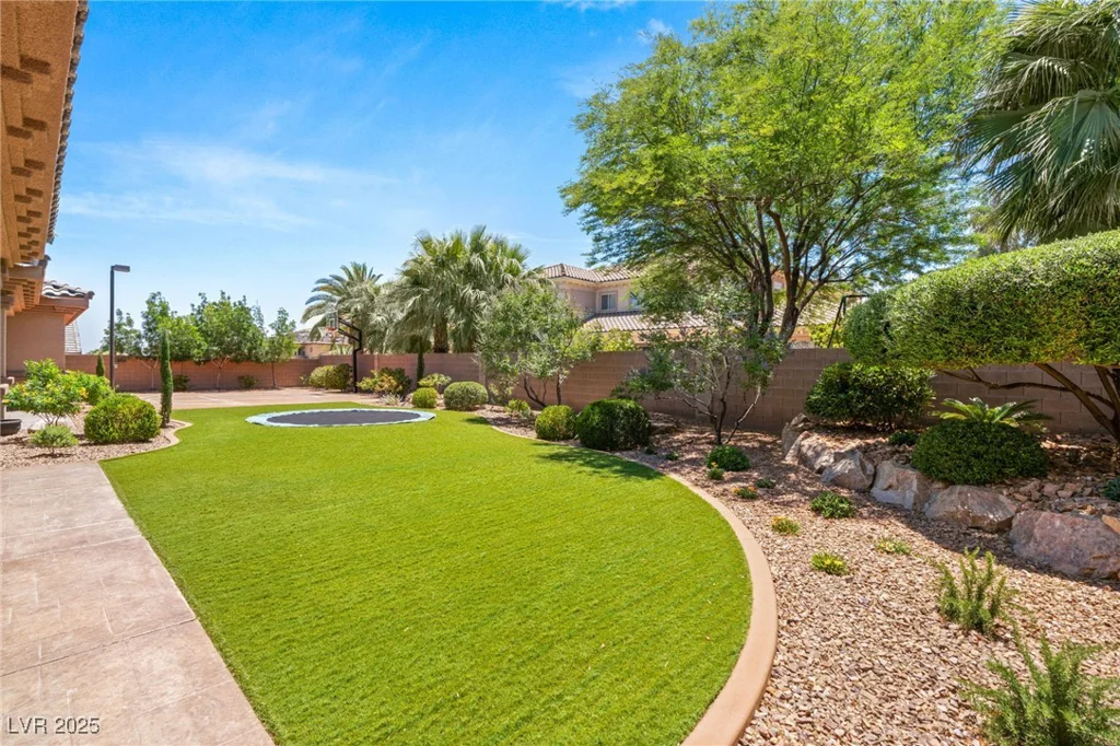 9747 Cathedral Pines, Las Vegas, NV 89149