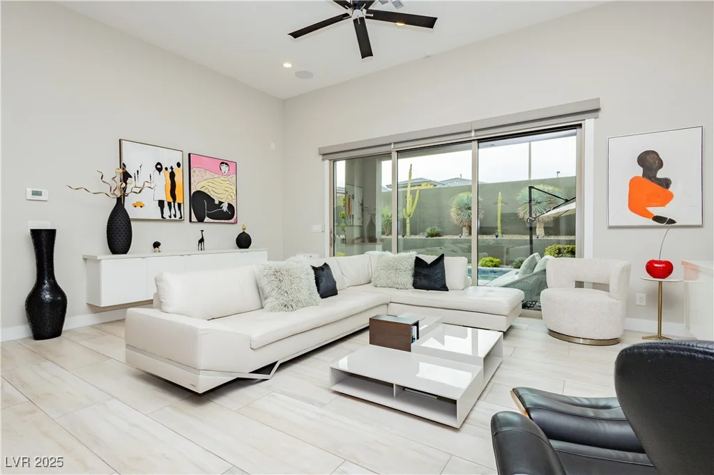 12382 Tudor Arch, Las Vegas, NV 89138