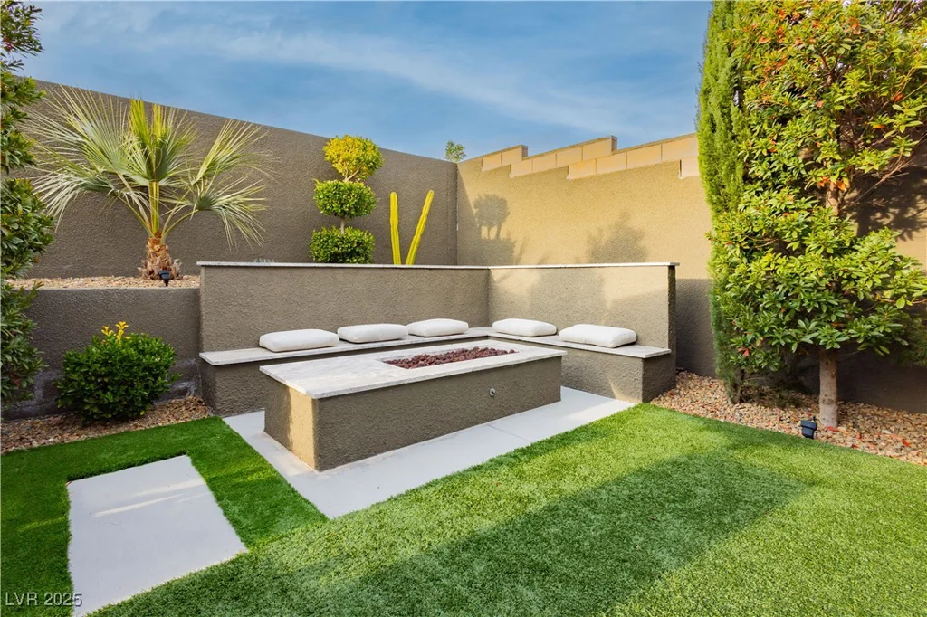 12382 Tudor Arch, Las Vegas, NV 89138