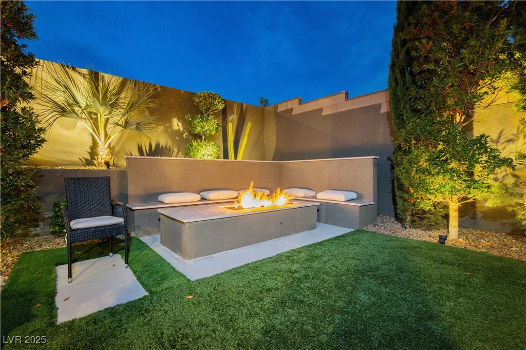 12382 Tudor Arch, Las Vegas, NV 89138