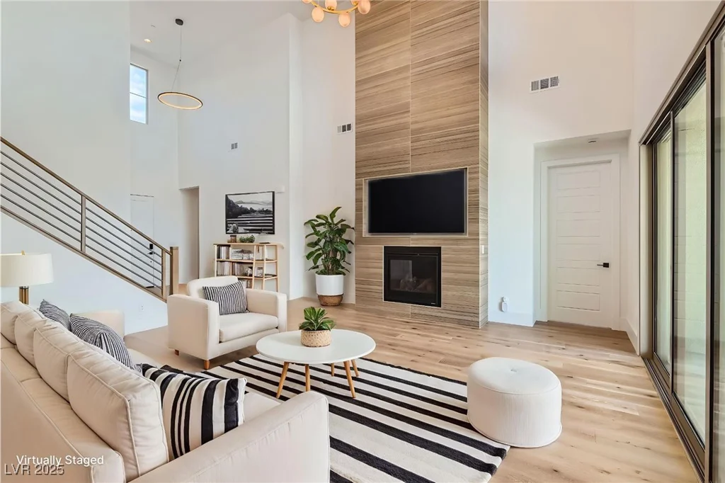 182 Robledo, Las Vegas, NV 89138