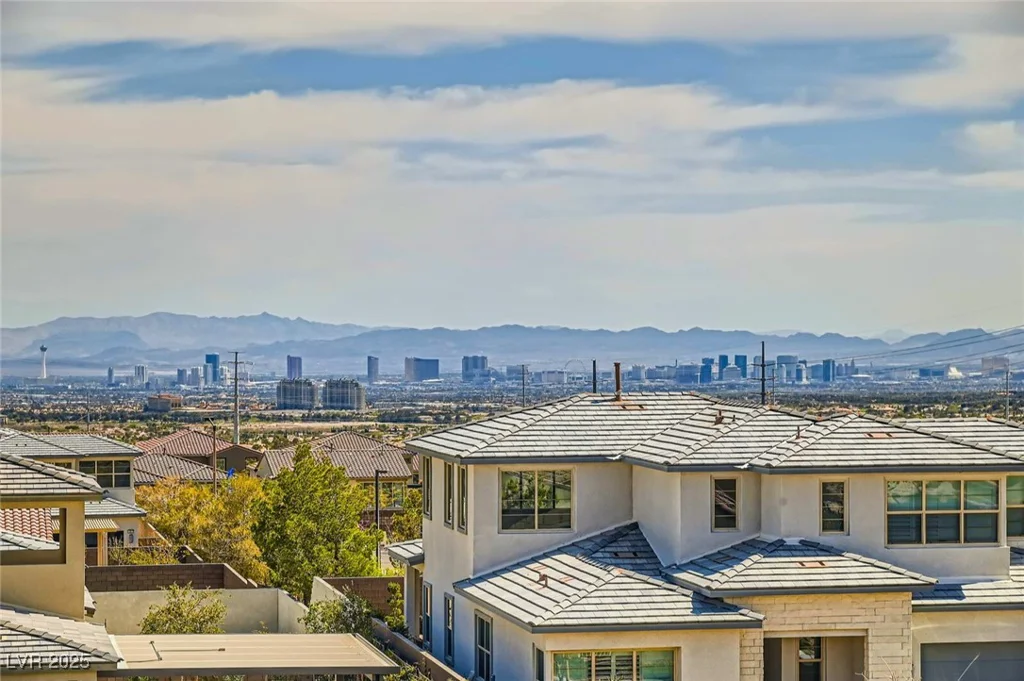 182 Robledo, Las Vegas, NV 89138