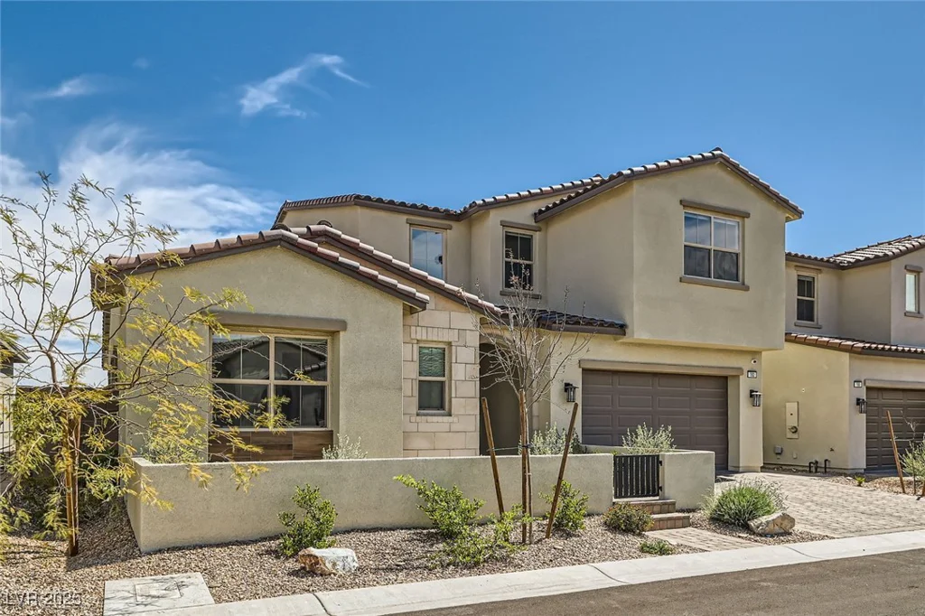 182 Robledo, Las Vegas, NV 89138