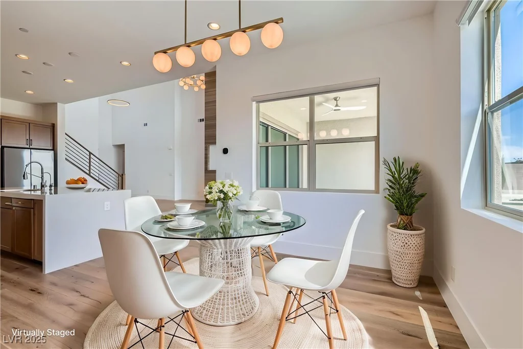 182 Robledo, Las Vegas, NV 89138
