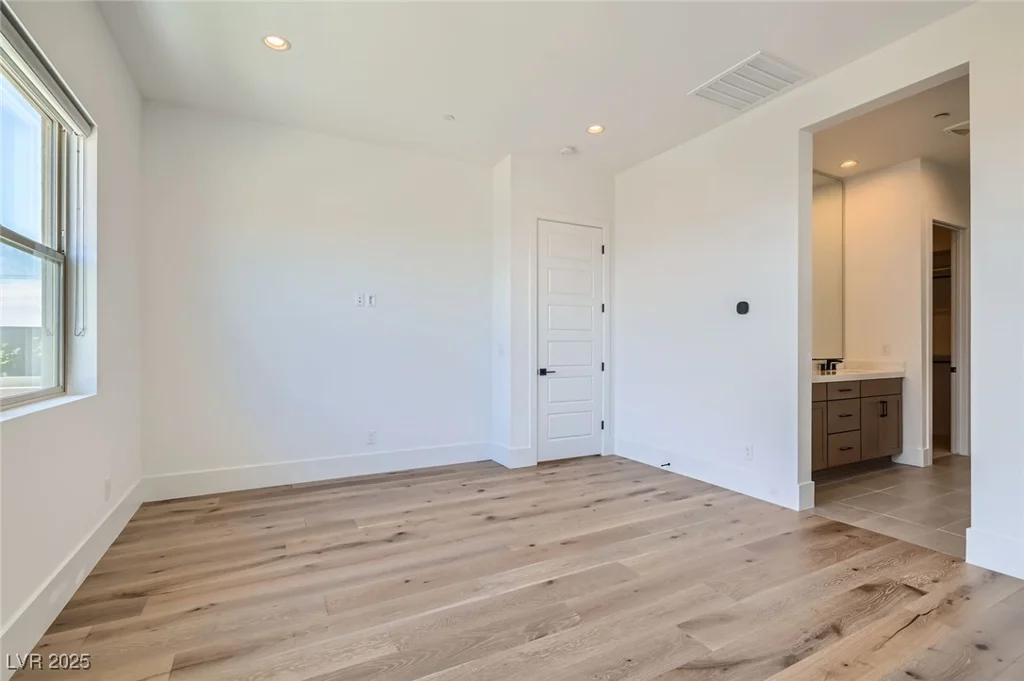 182 Robledo, Las Vegas, NV 89138
