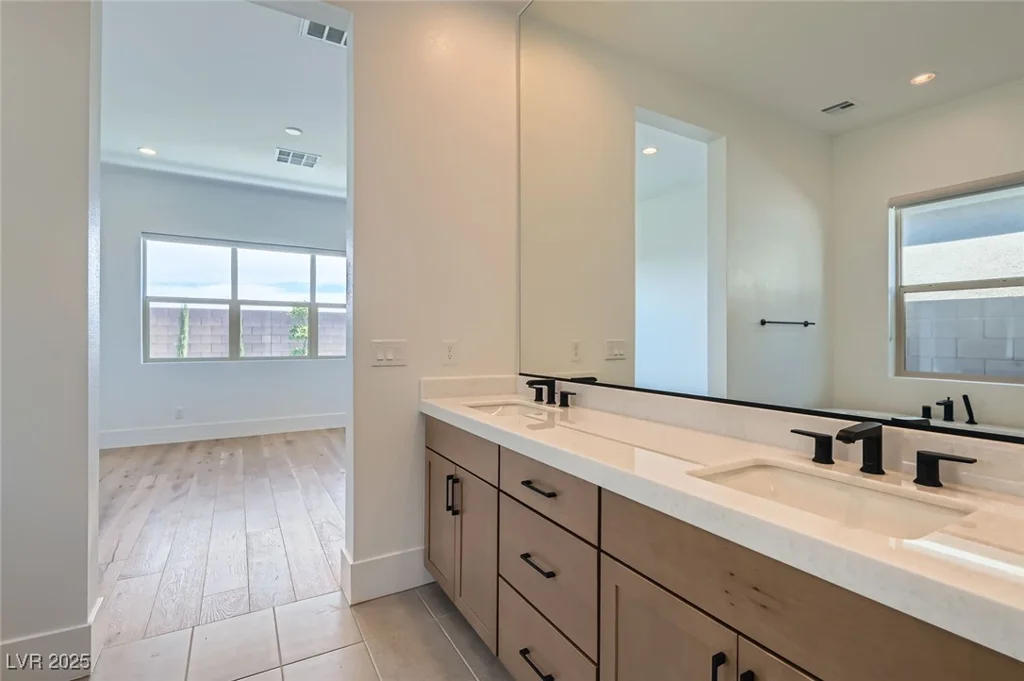 182 Robledo, Las Vegas, NV 89138