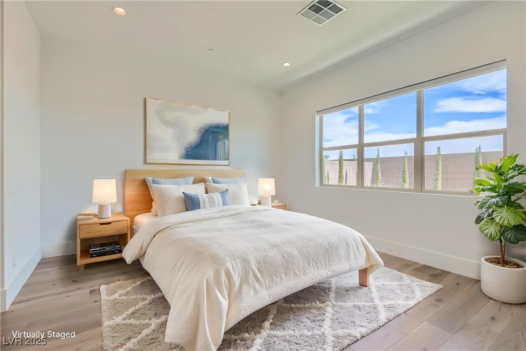 182 Robledo, Las Vegas, NV 89138
