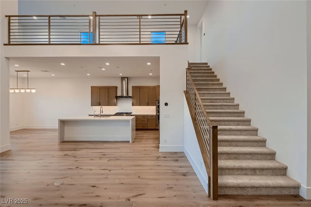 182 Robledo, Las Vegas, NV 89138
