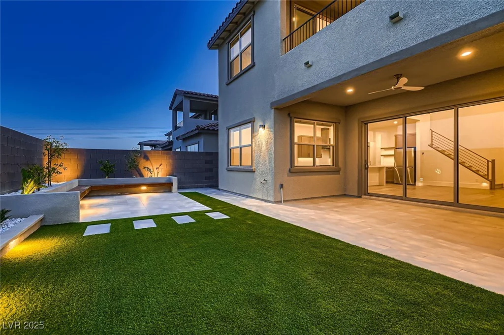 182 Robledo, Las Vegas, NV 89138