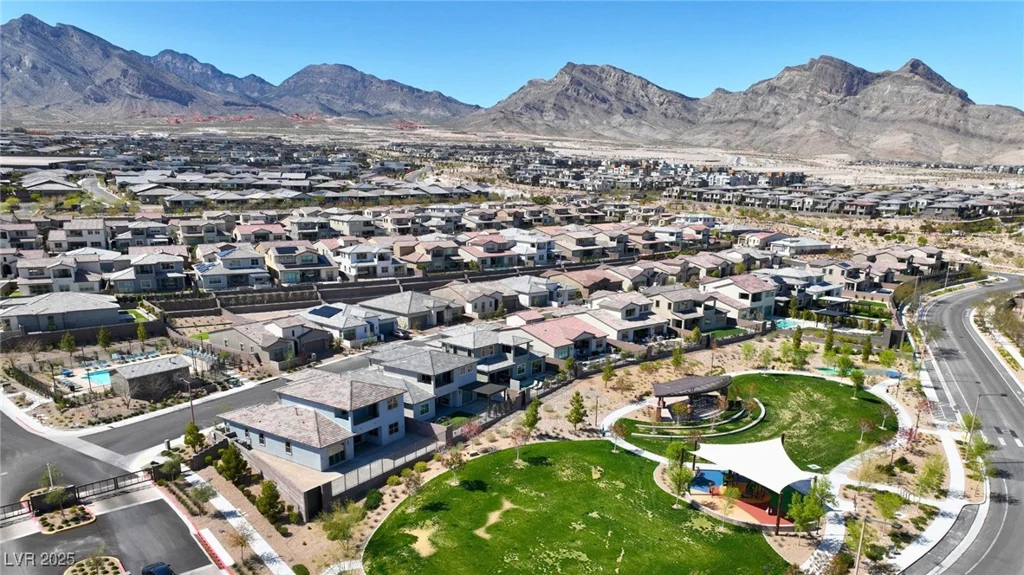 182 Robledo, Las Vegas, NV 89138