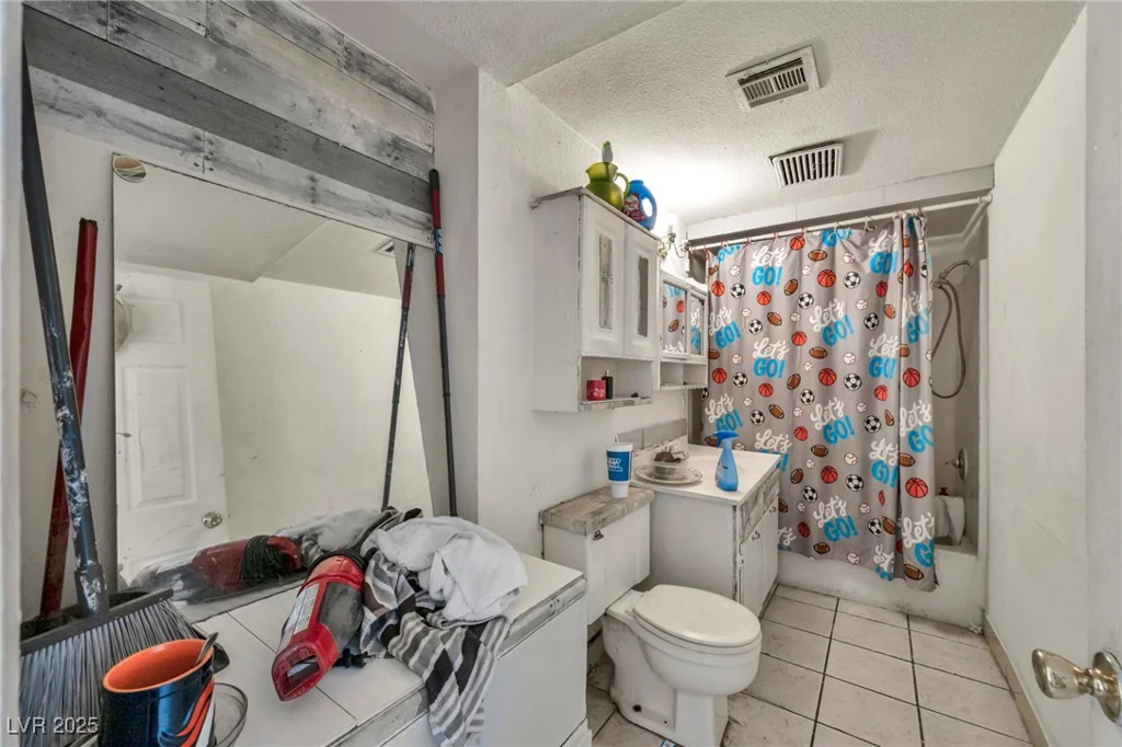 5178 Wilbur, Las Vegas, NV 89119