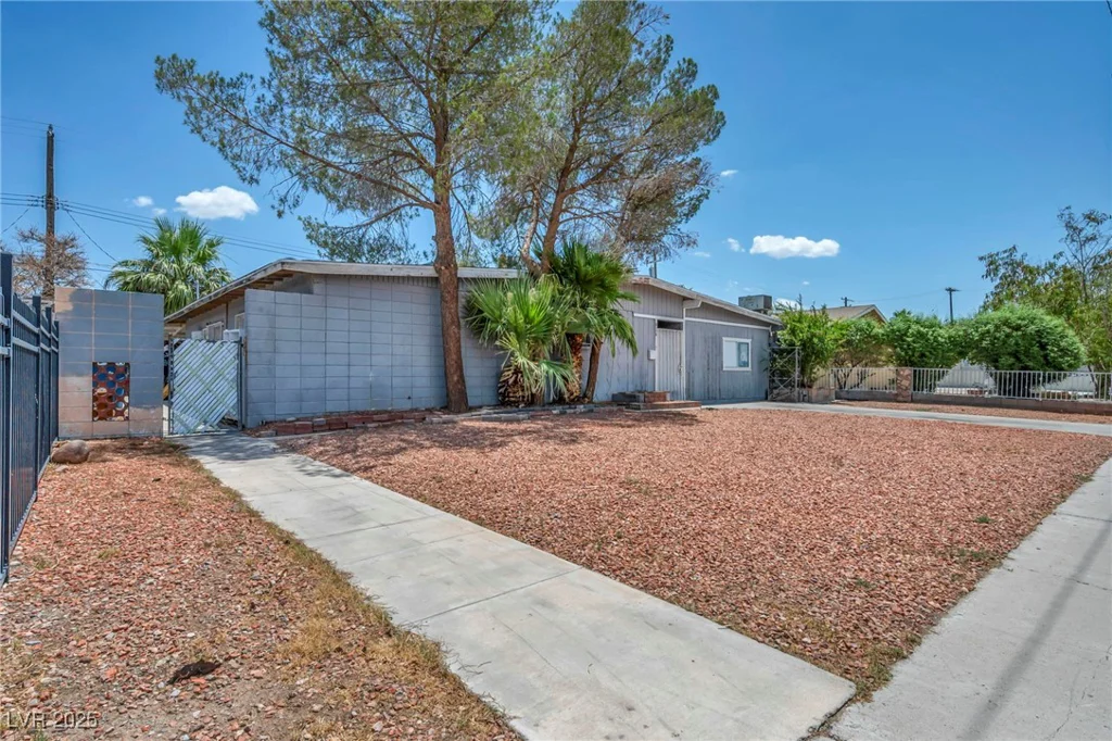 5178 Wilbur, Las Vegas, NV 89119