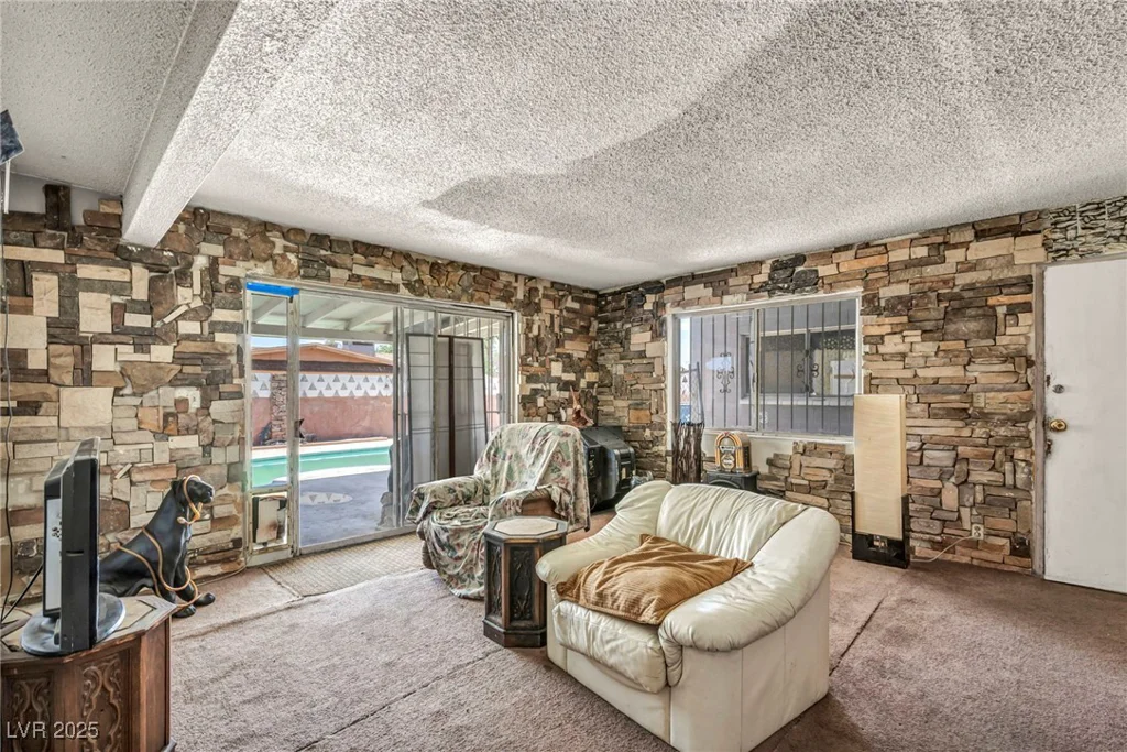 5178 Wilbur, Las Vegas, NV 89119