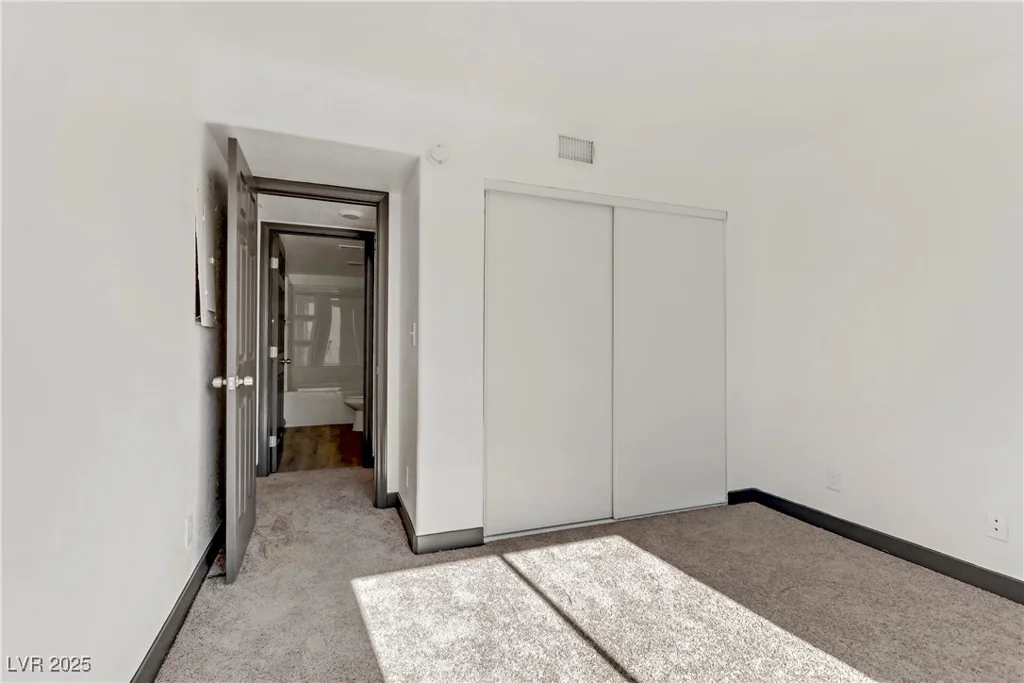 2963 Juniper Hills, Las Vegas, NV 89142