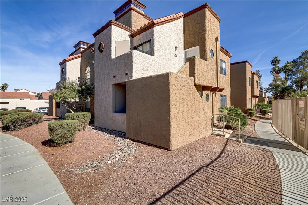 2963 Juniper Hills, Las Vegas, NV 89142