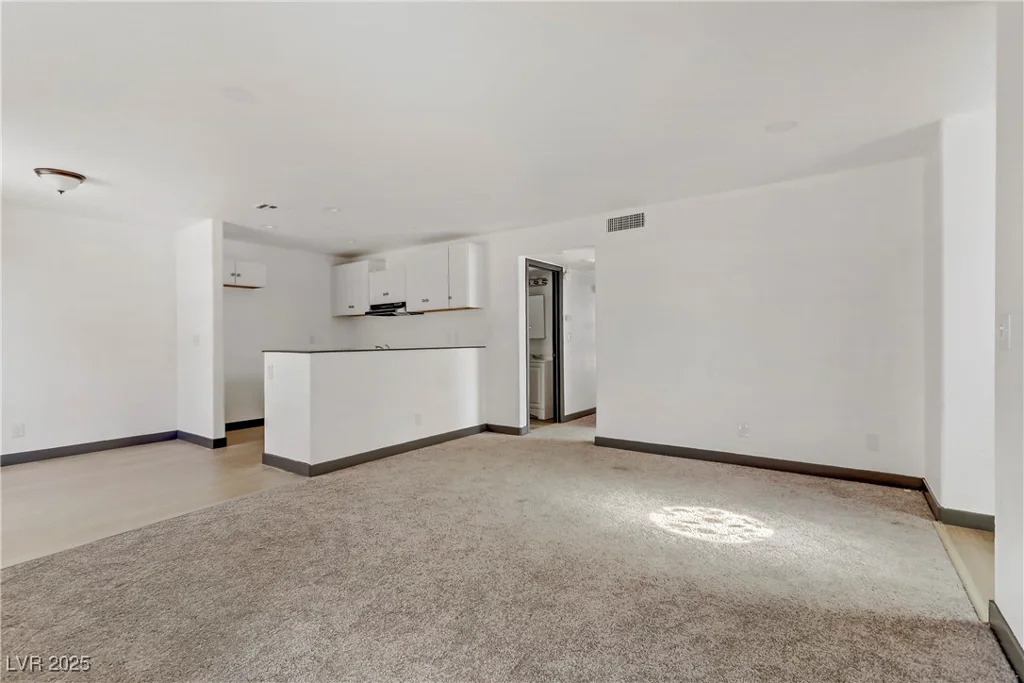 2963 Juniper Hills, Las Vegas, NV 89142