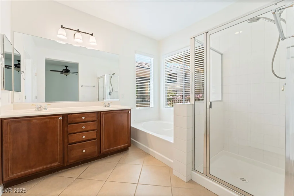 11900 Calle De Sol, Las Vegas, NV 89138