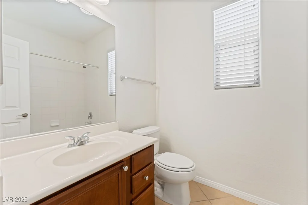 11900 Calle De Sol, Las Vegas, NV 89138