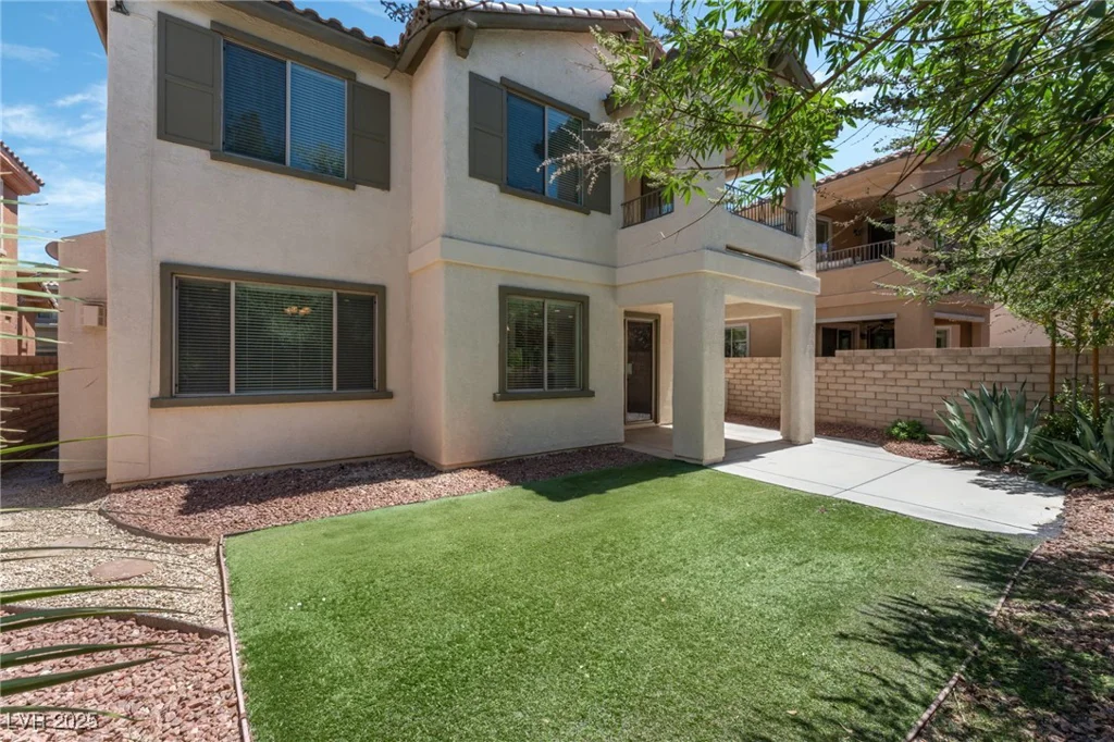 11900 Calle De Sol, Las Vegas, NV 89138