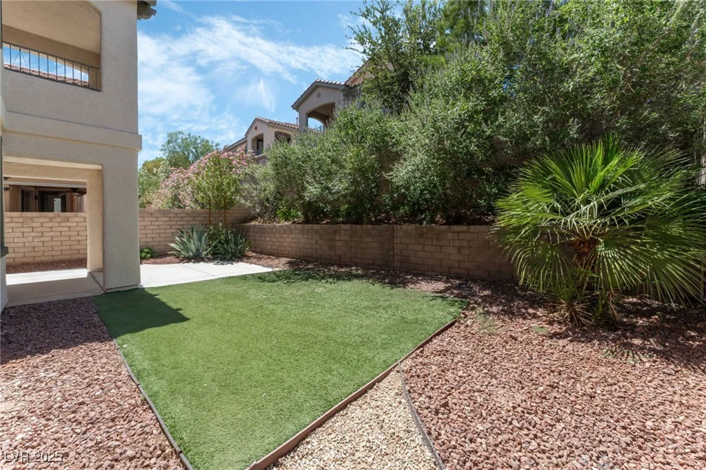 11900 Calle De Sol, Las Vegas, NV 89138