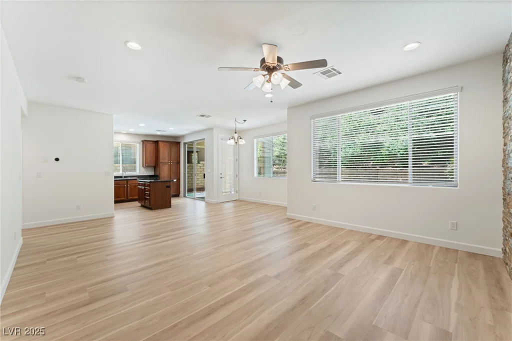 11900 Calle De Sol, Las Vegas, NV 89138