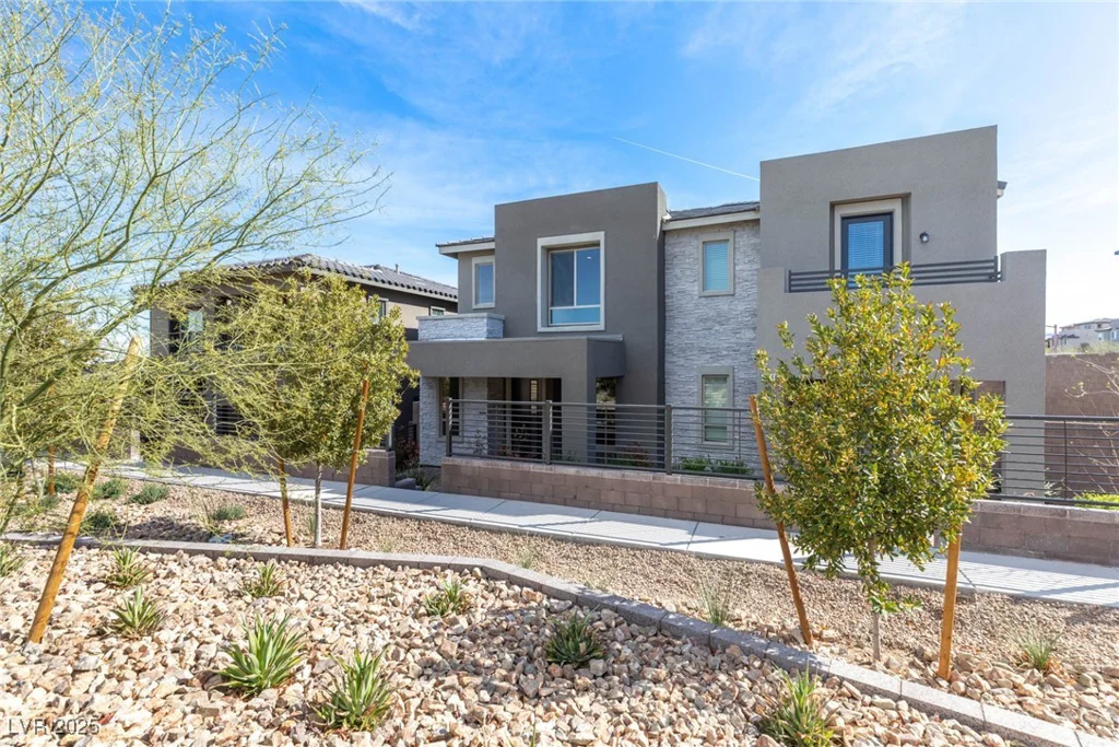 11756 Emerald Lake, Las Vegas, NV 89138