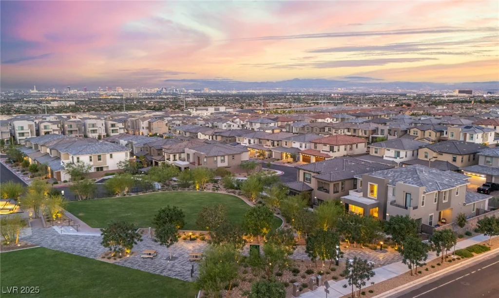11756 Emerald Lake, Las Vegas, NV 89138