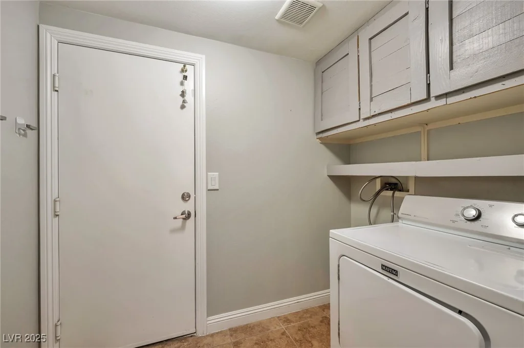5732 Hornbrook, North Las Vegas, NV 89031
