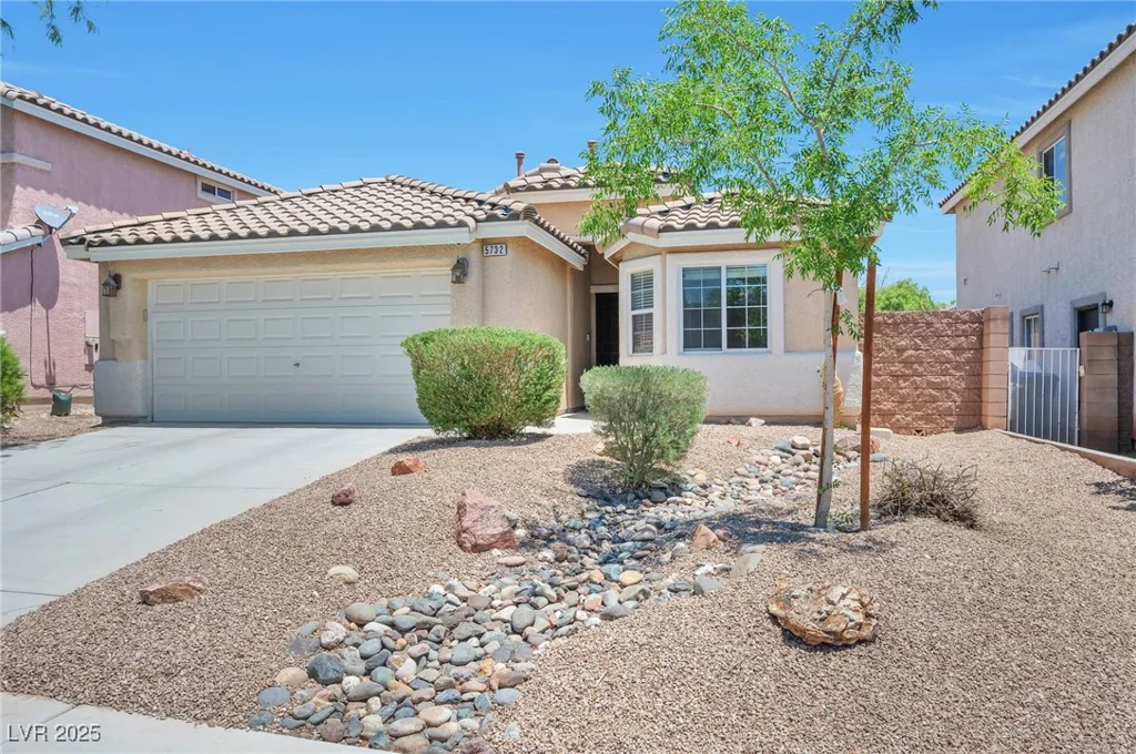 5732 Hornbrook, North Las Vegas, NV 89031