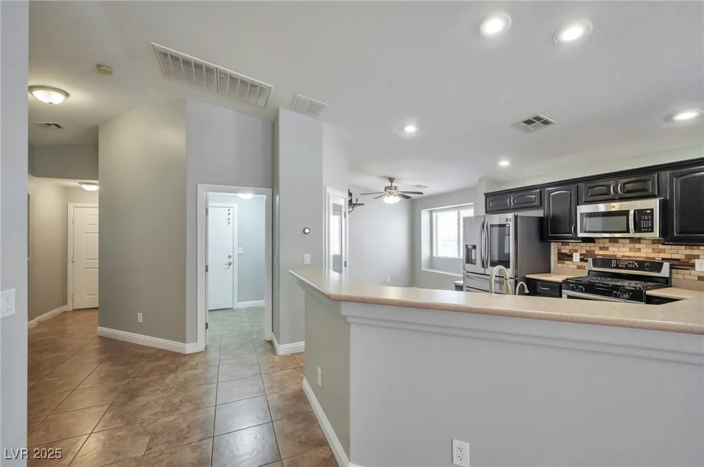 5732 Hornbrook, North Las Vegas, NV 89031