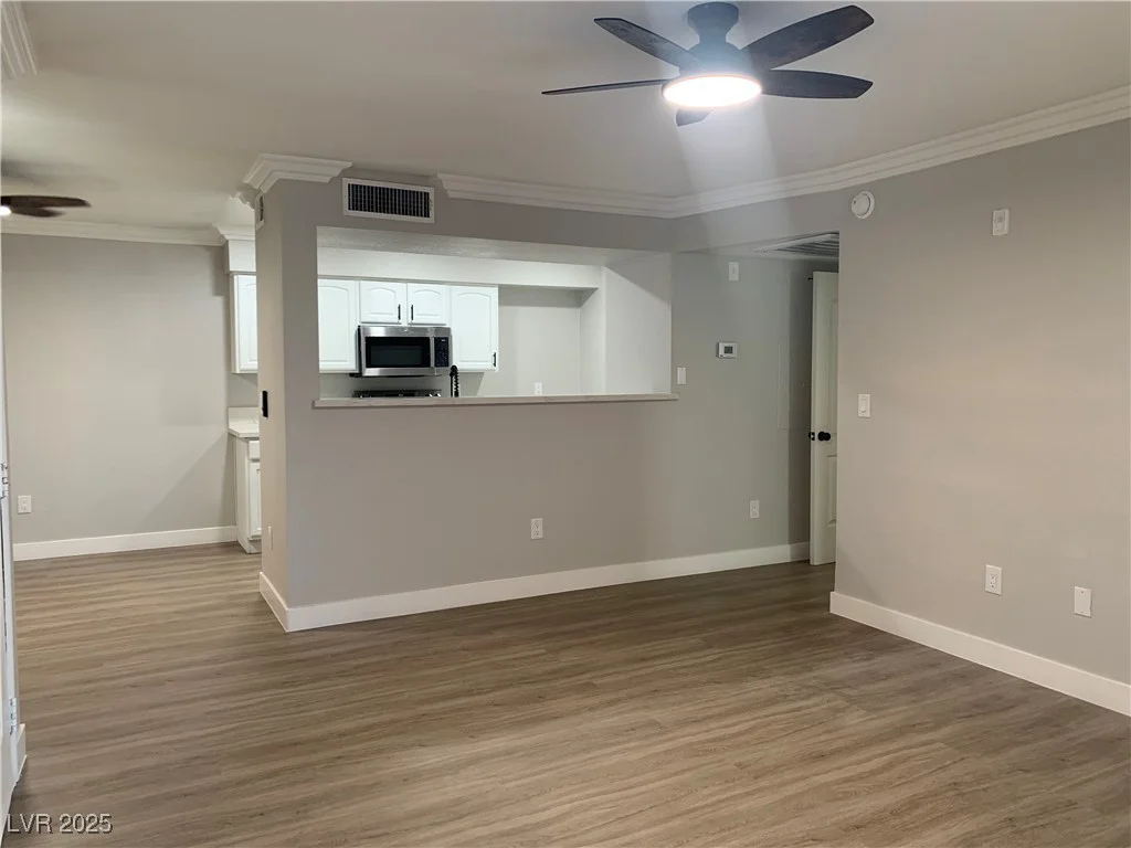 8101 Flamingo, Las Vegas, NV 89147