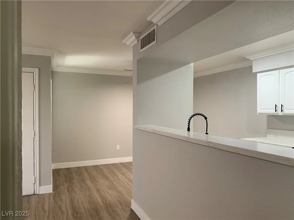 8101 Flamingo, Las Vegas, NV 89147