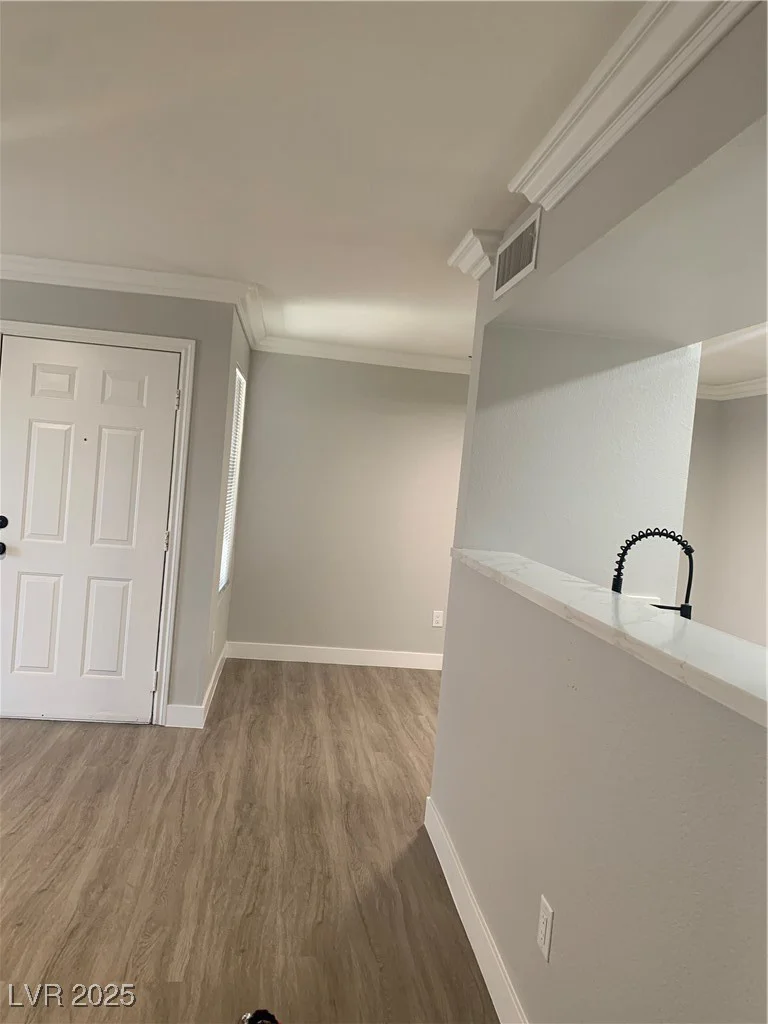 8101 Flamingo, Las Vegas, NV 89147