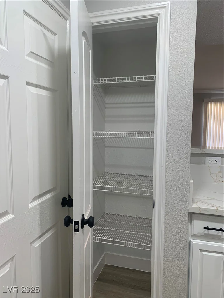 8101 Flamingo, Las Vegas, NV 89147