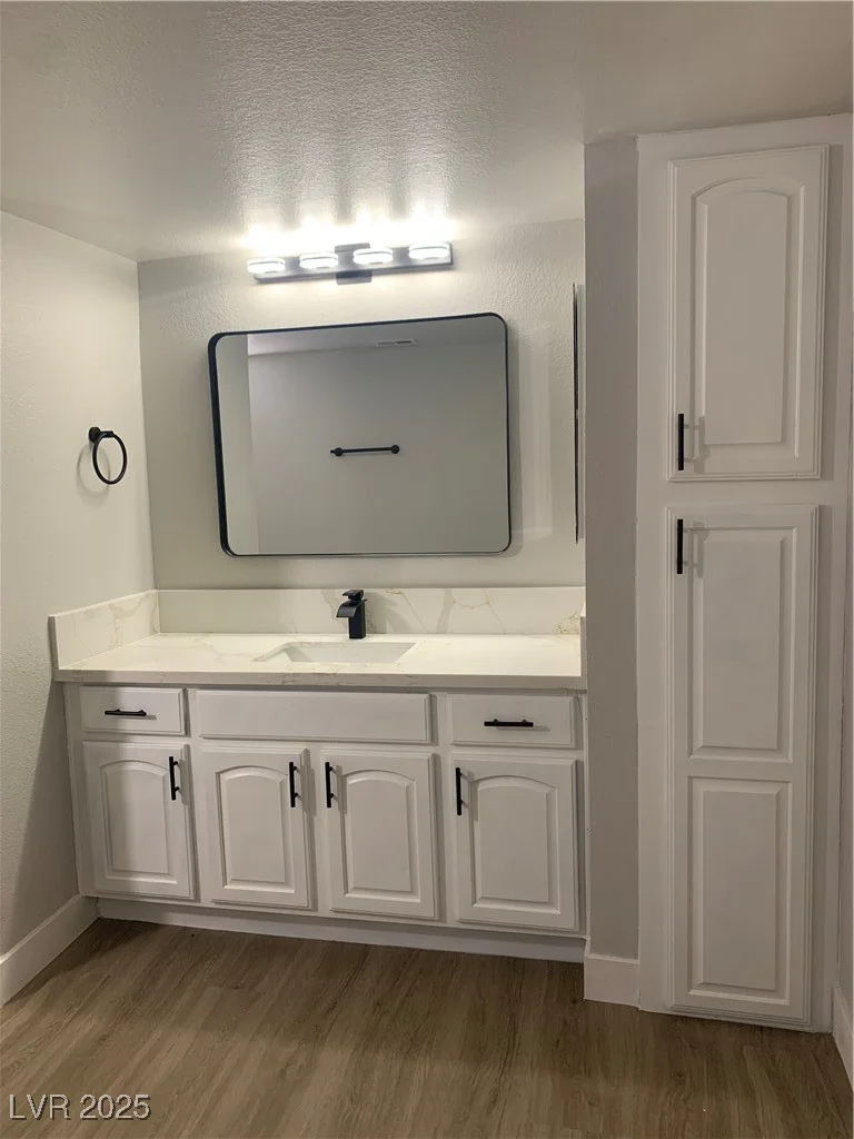 8101 Flamingo, Las Vegas, NV 89147