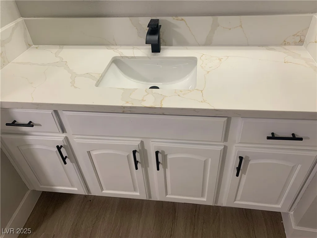 8101 Flamingo, Las Vegas, NV 89147