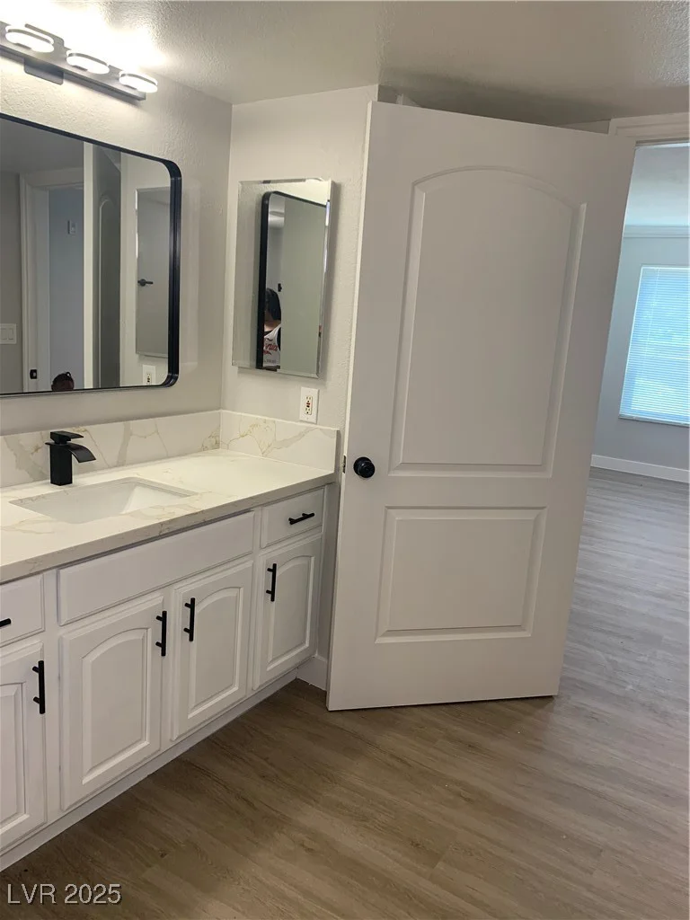 8101 Flamingo, Las Vegas, NV 89147