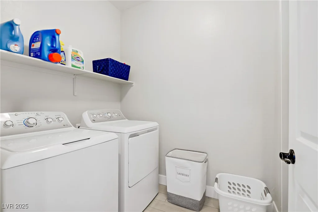 129 Barton Bay, North Las Vegas, NV 89031