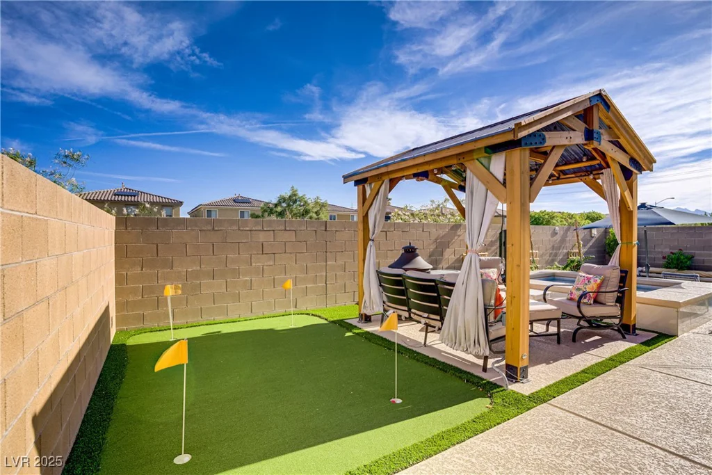 129 Barton Bay, North Las Vegas, NV 89031