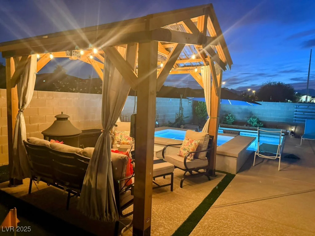 129 Barton Bay, North Las Vegas, NV 89031