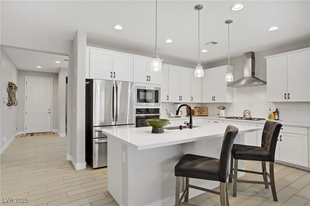 129 Barton Bay, North Las Vegas, NV 89031