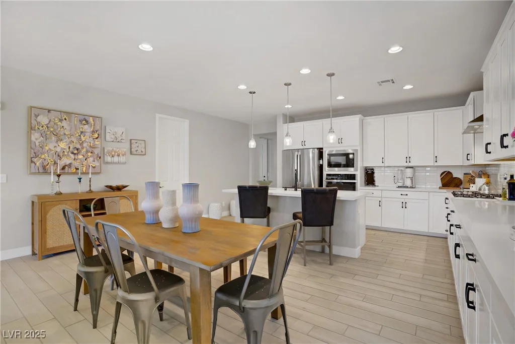 129 Barton Bay, North Las Vegas, NV 89031
